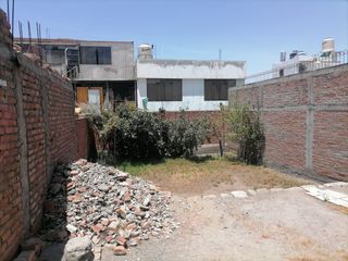 Foto 5 de VENDO CASA EN AV. DOLORES, SUPER COMERCIAL