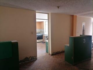 Foto 2 de VENDO CASA EN AV. DOLORES, SUPER COMERCIAL