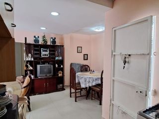 Foto 1 de Venta casa de dos pisos en Villa España 1 Etapa Sevilla norte de Guayaquil