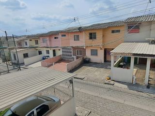 Foto 23 de Venta casa de dos pisos en Villa España 1 Etapa Sevilla norte de Guayaquil