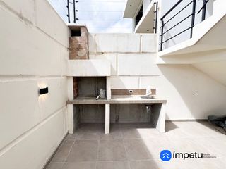 Foto 7 de En venta casa cuatro habitaciones en el electricista alto cerca de la Universidad Nacional de Loja al sur de la ciudad