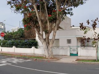 Vendo Espaciosa Casa De 397M2 A Precio De Terreno En Calle Valle Riestra - San Isidro