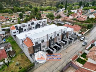 Casa VIP al norte de Cuenca en venta, Sector Capulispamba C1218