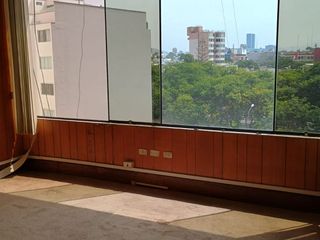 Oficina en Venta - San Isidro