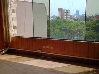 Foto 8 de Oficina en Venta - San Isidro