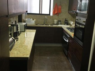 OPORTUNIDAD DEPARTAMENTO DE VENTA  EN LA GONZALES SUAREZ, PLAZA CHURCHIL