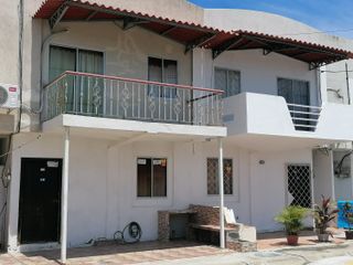 Casa en  Urbanización Solimar, ubicada en la Vía Punta Carnero, Santa Elena, cerca de Salinas.