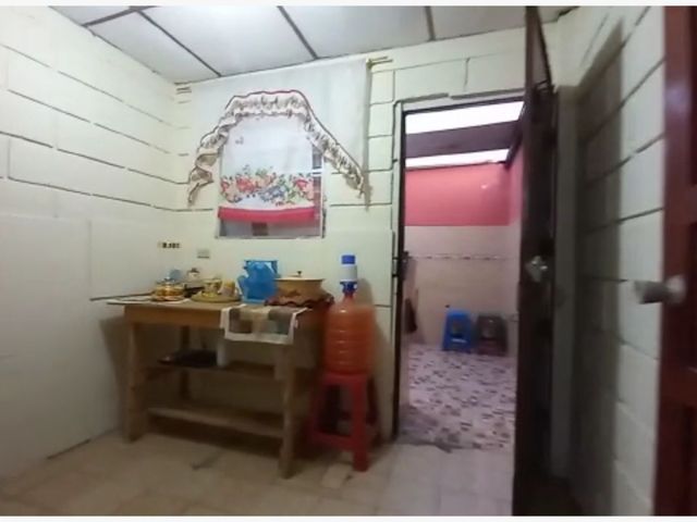 Departamento planta baja en alquiler en Cdla. Guayacanes