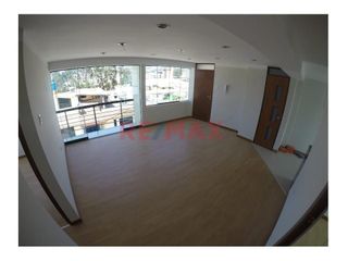 Foto 5 de Venta De Departamento En La Urbanizacion Los Docentes