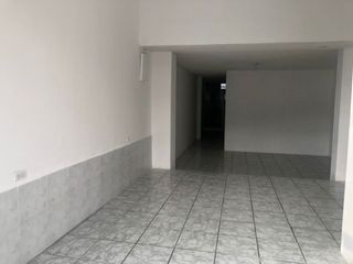 Foto 7 de Arriendo 2 Locales Comerciales en Cotocollao