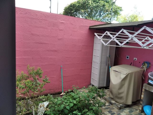 VENDE CASA ALTOS DE LA MOYA 3 CONOCOTO