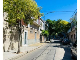Venta PH a Reciclar con Terraza Propia Parque Chacabuco