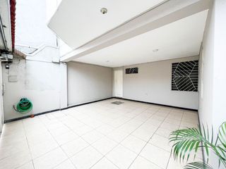 Foto 2 de Venta de casa en la Alborada XII etapa