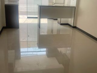 Foto 3 de HERMOSO DEPARTAMENTO EN  URB. PRIVADA CERRO COLORADO
