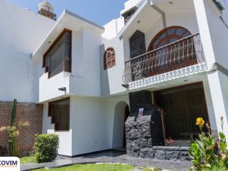 Casa en venta en Jose Luis Bustamante y Rivero · Cerca de la Urb. Adepa