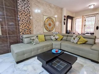 Foto 5 de Venta de Casa de 7 dormitorios en el sector La Garzota, Norte de Guayaquil cerca a la Cooperativa JEP