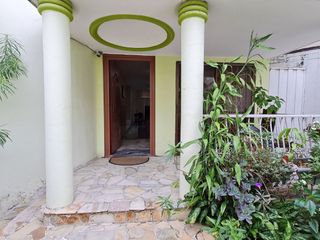 Foto 2 de Venta de Casa de 7 dormitorios en el sector La Garzota, Norte de Guayaquil cerca a la Cooperativa JEP