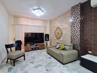 Foto 4 de Venta de Casa de 7 dormitorios en el sector La Garzota, Norte de Guayaquil cerca a la Cooperativa JEP