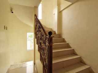 Foto 23 de Venta de Casa de 7 dormitorios en el sector La Garzota, Norte de Guayaquil cerca a la Cooperativa JEP