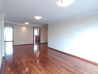 Departamento en Venta con Patio 3 Dorm Norte de Quito 180 m² Santa Lucía