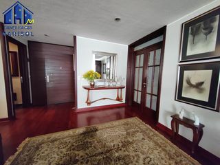 Foto 9 de Bella Casa - Remodelada - Urb. El Rosedal - Miraflores - con Jardin/ ASCENSOR /  Dpto Independiente