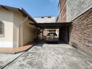 casa esquinera de venta en Portoviejo