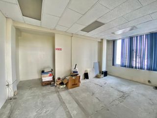 Foto 7 de PANAMÁ Y LUZÁRRAGA -SE VENDE OFICINA