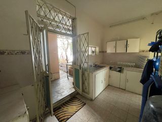 Foto 11 de Casa central en venta en Loja