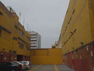 Foto 1 de VENDO TERRENO COMERCIAL EN JIRON CHOTA -  CERCADO DE LIMA