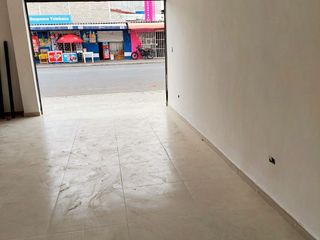 Foto 1 de Alquiler Bodegas o Locales Comerciales 45 m² centro de Durán