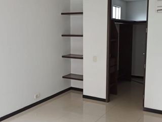 Foto 12 de PANCE VENDO APARTAMENTO CERCA COLEGIOS Y UNIVERSIDADES
