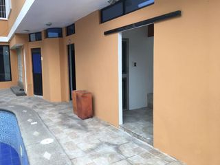 Foto 7 de Se Alquila Casa con Piscina y Amplio Parqueo