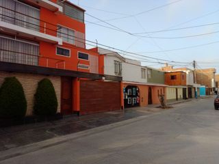 ALQUILER DE CASA DE 4 PISOS URB. LOS PILARES EN EL CALLAO