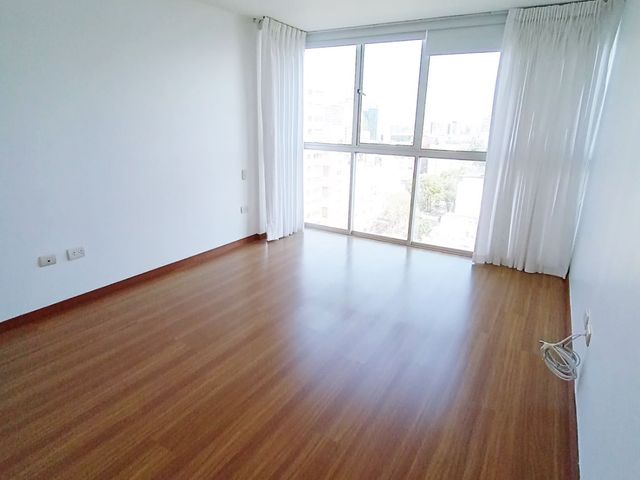 VENDO DEPARTAMENTO CON 3 HABITACIONES EN SAN ISIDRO