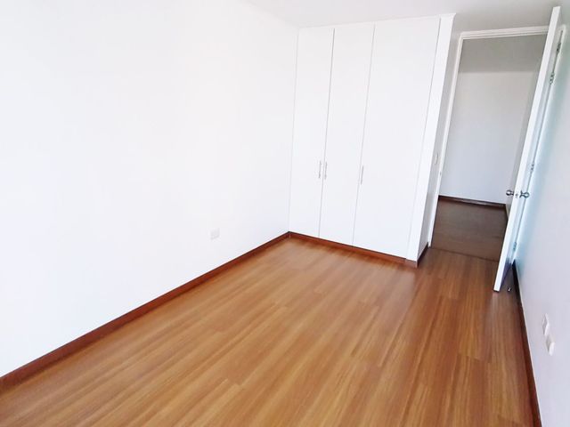 VENDO DEPARTAMENTO CON 3 HABITACIONES EN SAN ISIDRO