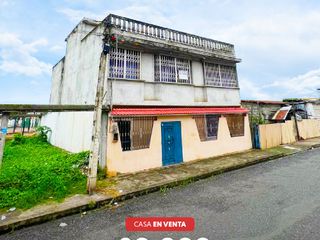 Foto 1 de En venta: amplia casa de 2 pisos en El Bosque, Machala