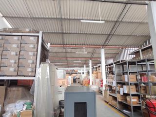 Foto 1 de Se vende Local Industrial en la Av. argentina – Cercado de Lima