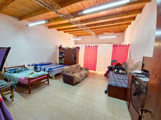 Foto 9 de En venta: Casa + local a 50 mts. escuela en Romang