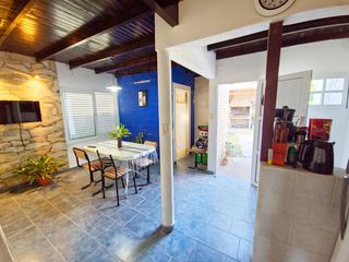 Foto 3 de En venta: Casa + local a 50 mts. escuela en Romang