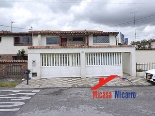 Foto 1 de Casa en Venta en Pontevedra Bogota