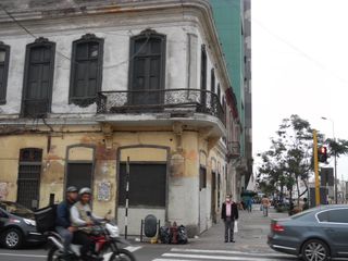 Foto 8 de EXCELENTE CASONA REPUBLICANA ESQUINA JR. WASHINGTON CON AV. ESPAÑA.