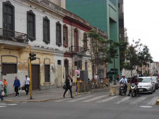 Foto 6 de EXCELENTE CASONA REPUBLICANA ESQUINA JR. WASHINGTON CON AV. ESPAÑA.