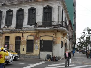 Foto 9 de EXCELENTE CASONA REPUBLICANA ESQUINA JR. WASHINGTON CON AV. ESPAÑA.