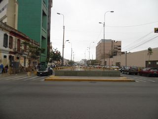 Foto 11 de EXCELENTE CASONA REPUBLICANA ESQUINA JR. WASHINGTON CON AV. ESPAÑA.