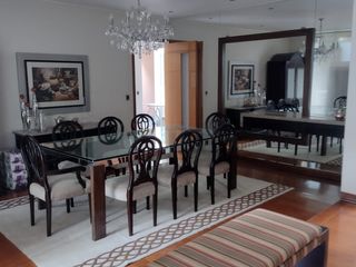 Foto 1 de ¡Exclusiva Casa en Venta en La Molina! 🌟
