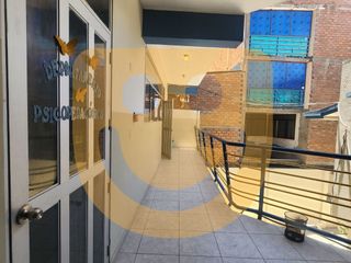 Foto 7 de ¡VENTA LOCAL COMERCIAL DE CUATRO PISOS EN CHUPACA!