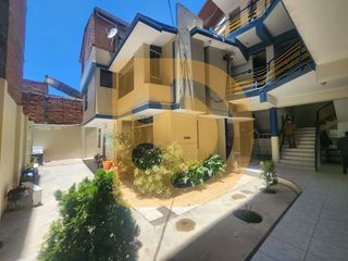 Foto 4 de ¡VENTA LOCAL COMERCIAL DE CUATRO PISOS EN CHUPACA!