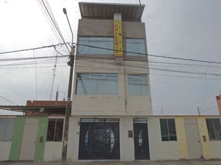 Local Comercial En Venta Tres Pisos Con 2 Departamentos Mas Azotea - Urb Sol De Pomalca.(C.MELENDRES)