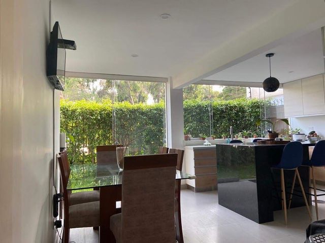 SE VENDE BONITO DEPARTAMENTO EN  1ER PISO, FRENTE A PARQUE LAS ARDILLAS URB LAS GARDENIAS SURCO