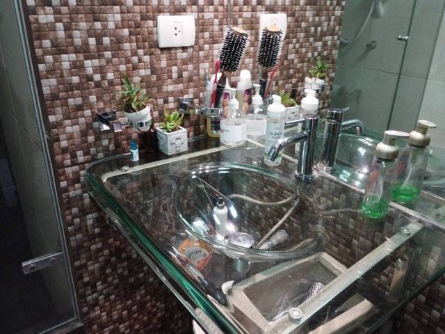DEPARTAMENTO EN ESQUINA - SEMI AMOBLADO Y EQUIPADO EN SAN BORJA (CHACARILLA)